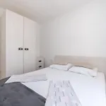 Luxury Maglica * ماكارسكا