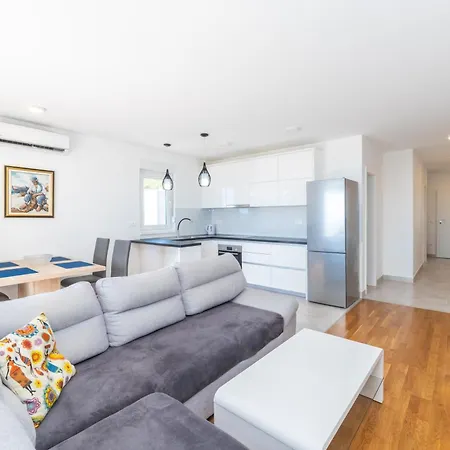 Luxury Maglica Appartement