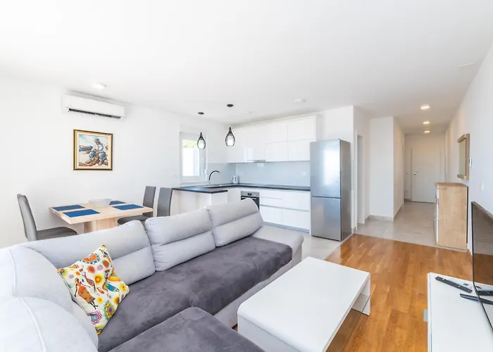 Luxury Maglica شقة