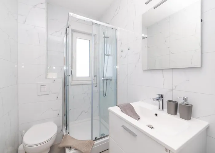 Luxury Maglica * ماكارسكا